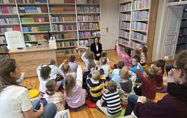 Poznajemy zaw&oacute;d bibliotekarza  4