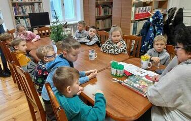 Zimowo-świąteczna lekcja biblioteczna 2  2