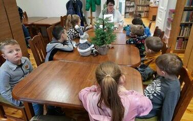 Zimowo-świąteczna lekcja biblioteczna 2  4