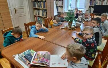 Zimowo-świąteczna lekcja biblioteczna 2  13