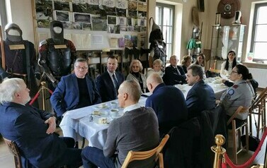217 lat Francuzi czekali na ten gest 6