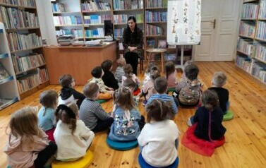 Elfiki w bibliotece 1