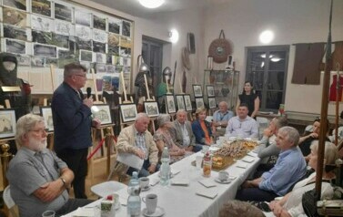 2 noc muze&oacute;w  11