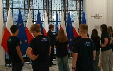 Uczestnicy projektu &bdquo;Młoda demokracja&hellip;&rdquo; w Sejmie 6
