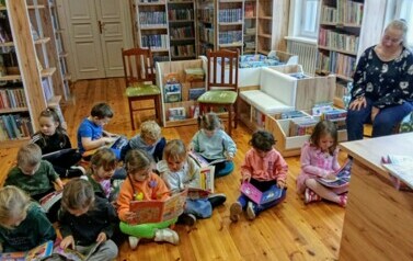 Motyle w bibliotece 3
