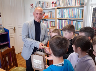 Cała Polska czyta dzieciom c.d 3