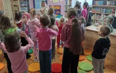 Piąty dzień ferii z biblioteką 44