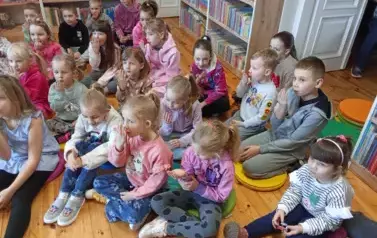 Piąty dzień ferii z biblioteką 68