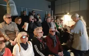   &bdquo;Zwiedzamy z biblioteką&rdquo; Muzeum Powstania Warszawskiego  24