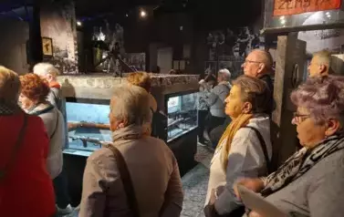   &bdquo;Zwiedzamy z biblioteką&rdquo; Muzeum Powstania Warszawskiego  39
