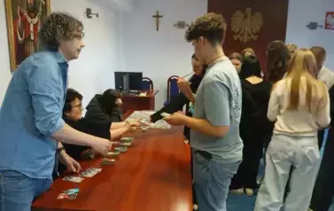 &bdquo;PIENIĄDZE TO NIE TEMAT TABU&rdquo; 18