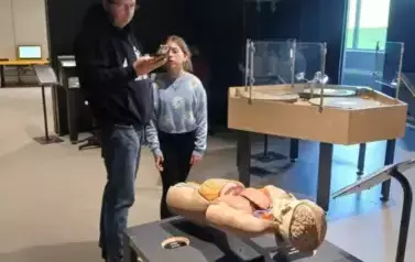 &bdquo;Zwiedzamy z biblioteką&rdquo; Park Nauki Torus w Ciechanowie oraz Muzeum Romantyzmu w Opinog&oacute;rze. 5