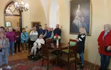 &bdquo;Zwiedzamy z biblioteką&rdquo; Park Nauki Torus w Ciechanowie oraz Muzeum Romantyzmu w Opinog&oacute;rze. 12
