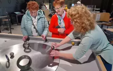 &bdquo;Zwiedzamy z biblioteką&rdquo; Park Nauki Torus w Ciechanowie oraz Muzeum Romantyzmu w Opinog&oacute;rze. 47