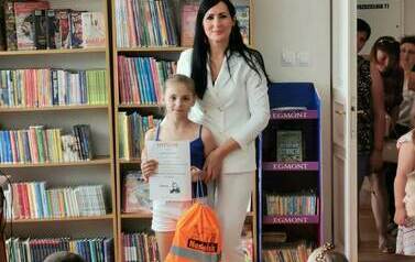 Uroczyste wręczenie dyplom&oacute;w i nagr&oacute;d lauretom konkursu plastycznego &bdquo;Wiersze Aleksandra Fredry w ilustracji dziecka&rdquo;.