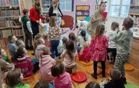 Piąty dzień ferii z biblioteką 62