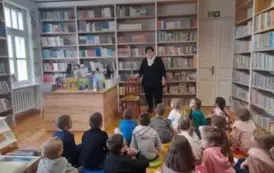zaw&oacute;d bibliotekarza  21