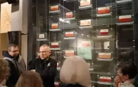   &bdquo;Zwiedzamy z biblioteką&rdquo; Muzeum Powstania Warszawskiego  25