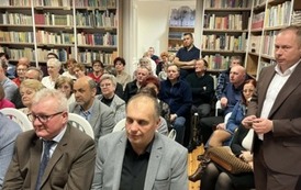 9d923a8b-d398-460e-ae3a-d8a5a2c59fcd