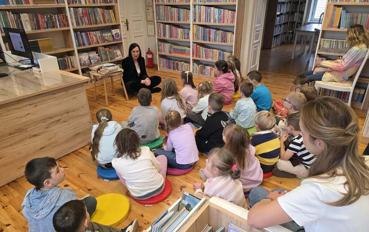 Zdjęcie do Poznajemy zaw&oacute;d bibliotekarza