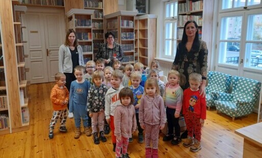 Zdjęcie do Wiewi&oacute;rki w bibliotece