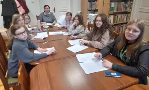 Zdjęcie do &bdquo;Teatr wyobraźni&rdquo; - warsztaty teatralno-artystyczne