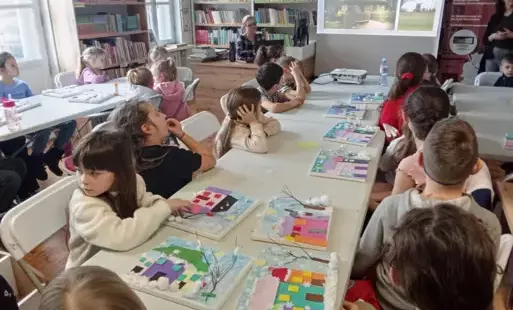 Zdjęcie do Sz&oacute;sty dzień ferii z biblioteką