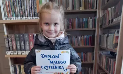 Zdjęcie do Kolejne dyplomy wręczone!