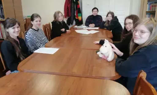 Zdjęcie do &bdquo;Teatr wyobraźni&rdquo; - warsztaty teatralno-artystyczne