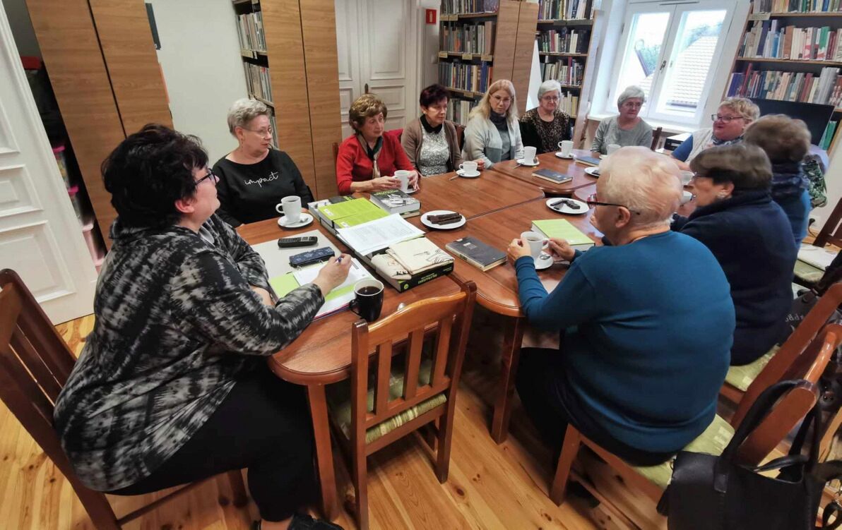 Zdjęcie do Dyskusyjny Klub Książki dla dorosłych &nbsp;&bdquo;Celibat. Opowieści o miłości i pożądaniu&rdquo;
