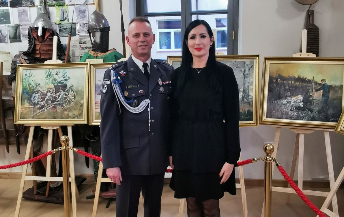 Zdjęcie do Wernisaż wystawy &bdquo;Malarstwo batalistyczne oczami Grzegorza Jodłowskiego&rdquo;