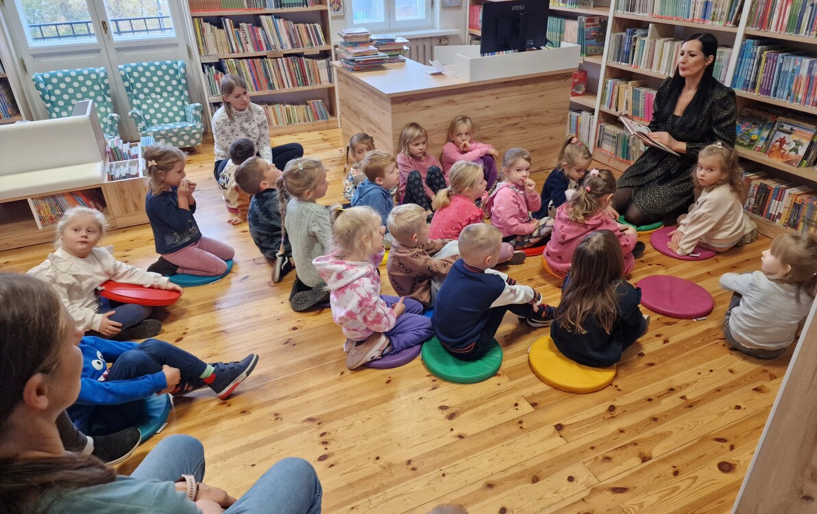 Zdjęcie do Lekcja biblioteczna o jesieni