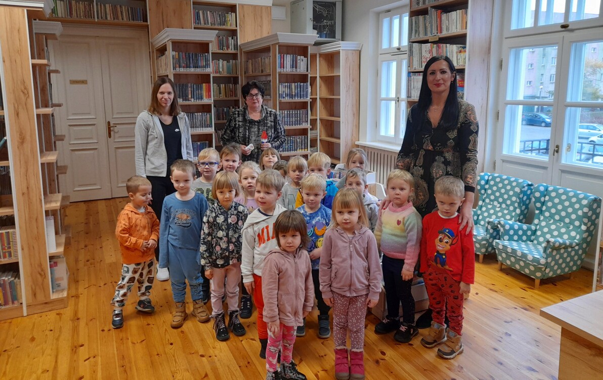 Zdjęcie do Wiewi&oacute;rki w bibliotece