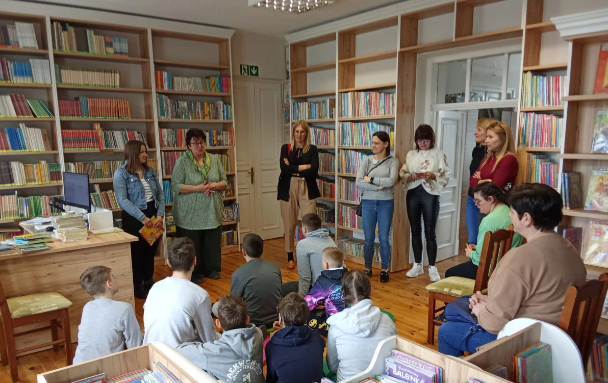 Zdjęcie do Fiołki w bibliotece