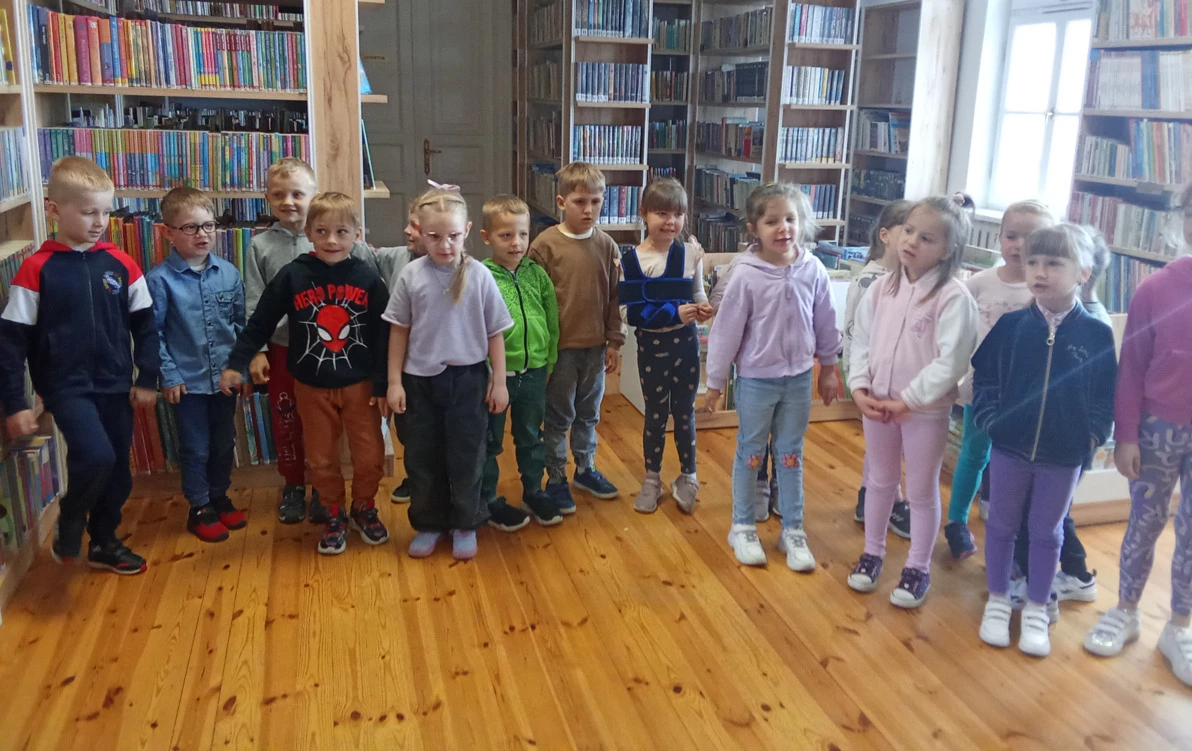 Zdjęcie do Jeżyki w bibliotece