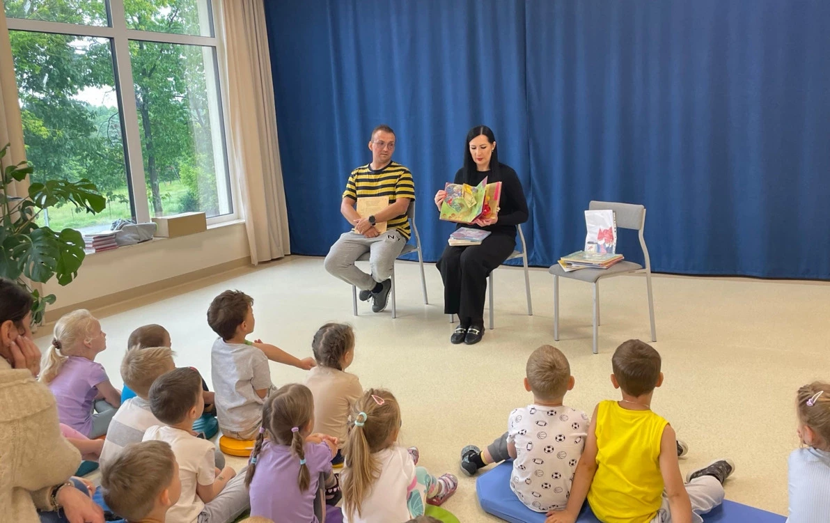 Zdjęcie do Tata też czyta
