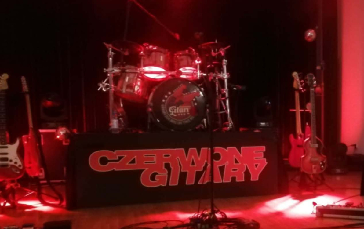 Zdjęcie do Muzyczna podr&oacute;ż &ndash; jubileuszowy koncert Czerwonych Gitar