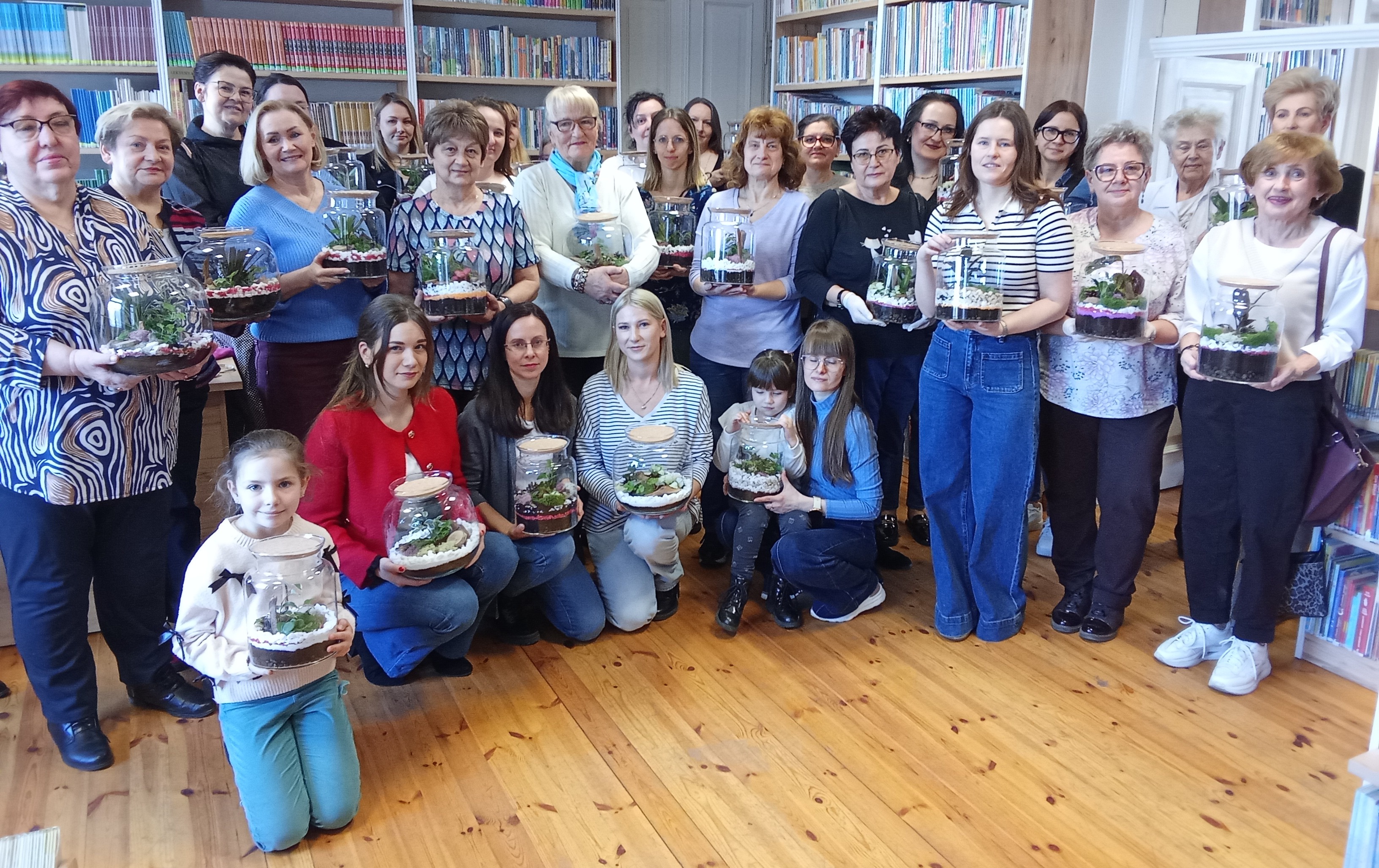 Zdjęcie do Dzień Kobiet w bibliotece